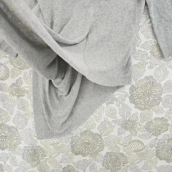 Theory Round neck Women's Knit Top Size P/ TP Asymmetrical - Picture 7 of 8